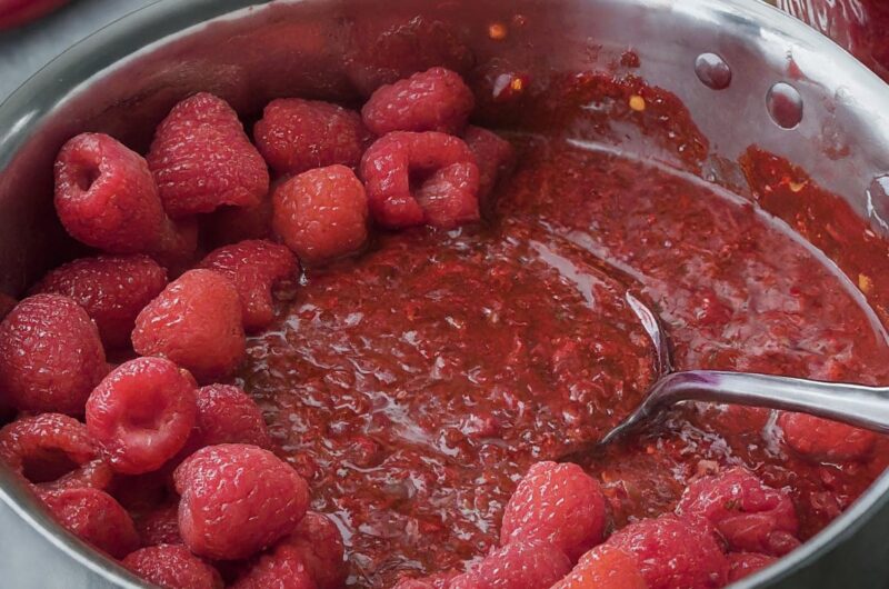 Delicious Raspberry Chipotle Sauce